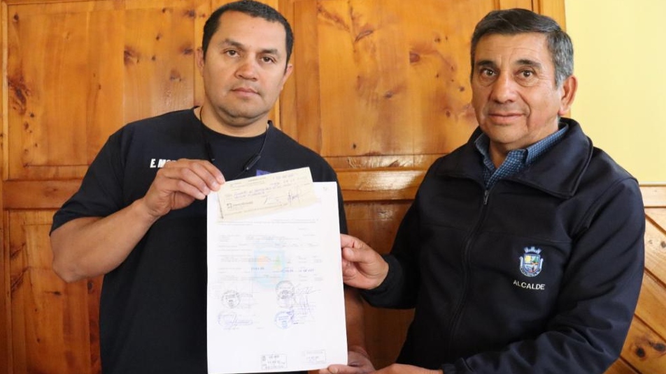 Municipalidad de El Tabo entrega subvención a Bomberos de la comuna